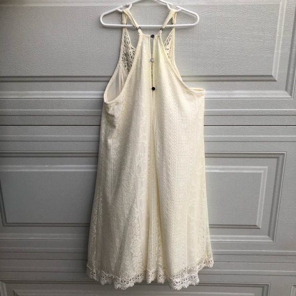 Egg White Lace Dress - Picture 2 of 3